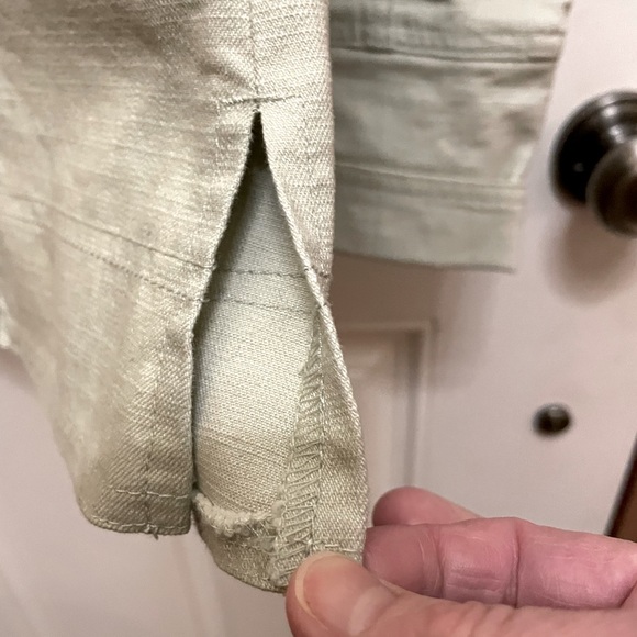 Size Large light green denim Jacket with details such as embroidery & Stitching - Picture 10 of 12